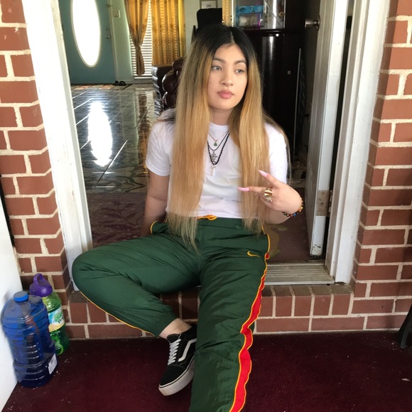 Meet your Posher, Jenny - Picture 1 of 1